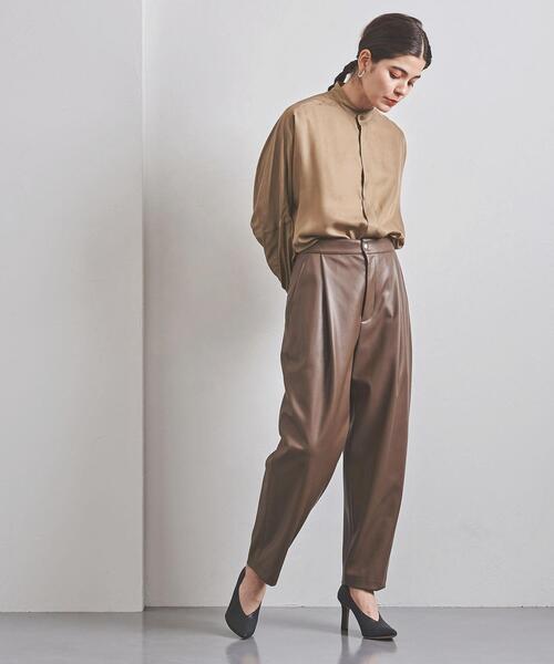 UNITED ARROWS（ユナイテッドアローズ）の「UGMSC フェイクレザー テーパードパンツ（その他パンツ・レディース・ブラック/モカ・38/40/36）」の9枚目の写真