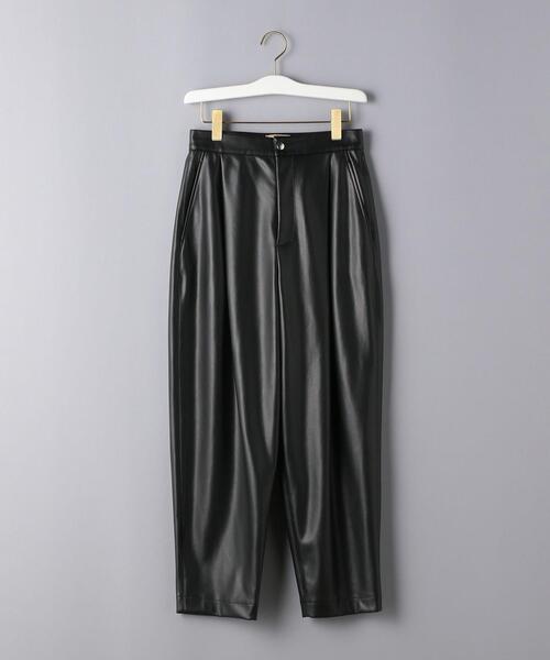 UNITED ARROWS（ユナイテッドアローズ）の「UGMSC フェイクレザー テーパードパンツ（その他パンツ・レディース・ブラック/モカ・38/40/36）」の16枚目の写真