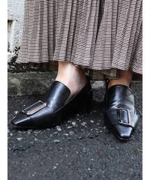 メタルスクエアパンプス