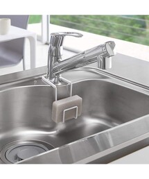 212 KITCHEN STORE(トゥワントゥキッチンストア)の蛇口にかけるスポンジホルダー WH 山崎実業 <tower タワー>(掃除グッズ)