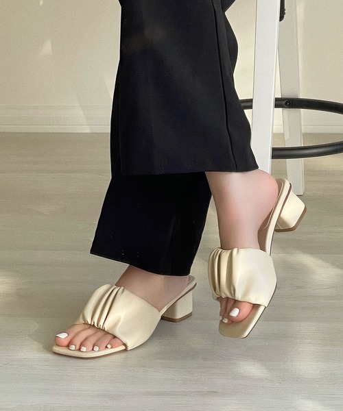 etade(エタード)の「【etade】pleats mule etds3(サンダル・レディース・ベージュ/パープル/キャメル・38/39/35/36/37)」の18枚目の写真