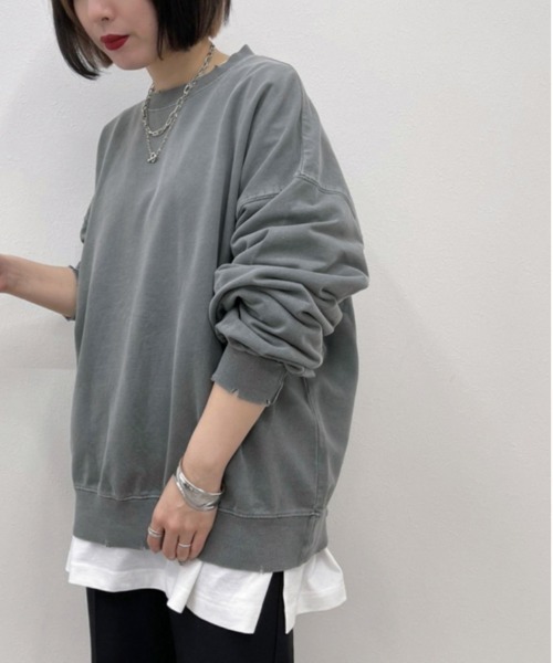 apres jour mignon(アプレジュールミニョン)の「ダメージルーズスウェット【ZOZOTOWN限定アイテム】(スウェット・レディース・ブラック/ダークブルー/モカ/パープル・X-LARGE/フリー)」の1枚目の写真