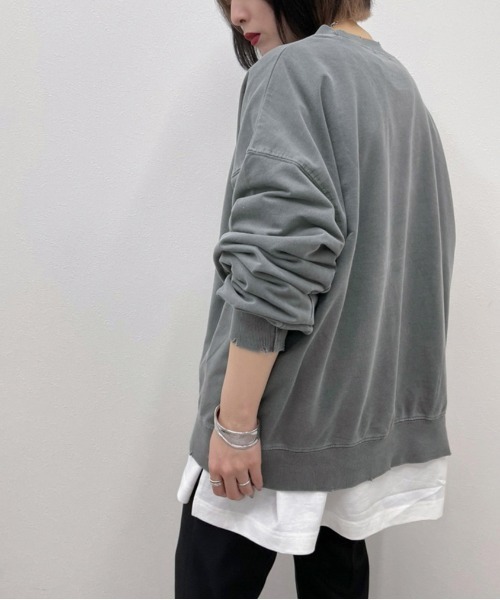apres jour mignon(アプレジュールミニョン)の「ダメージルーズスウェット【ZOZOTOWN限定アイテム】(スウェット・レディース・ブラック/ダークブルー/モカ/パープル・X-LARGE/フリー)」の17枚目の写真