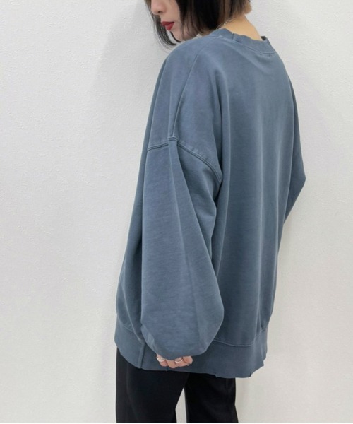 apres jour mignon(アプレジュールミニョン)の「ダメージルーズスウェット【ZOZOTOWN限定アイテム】(スウェット・レディース・ブラック/ダークブルー/モカ/パープル・X-LARGE/フリー)」の11枚目の写真