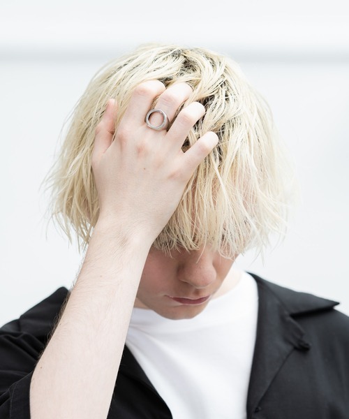 YUEATE（ユエイト）の「"center hole ring" センターホールリング（リング・メンズ・シルバー・FREE）」の8枚目の写真