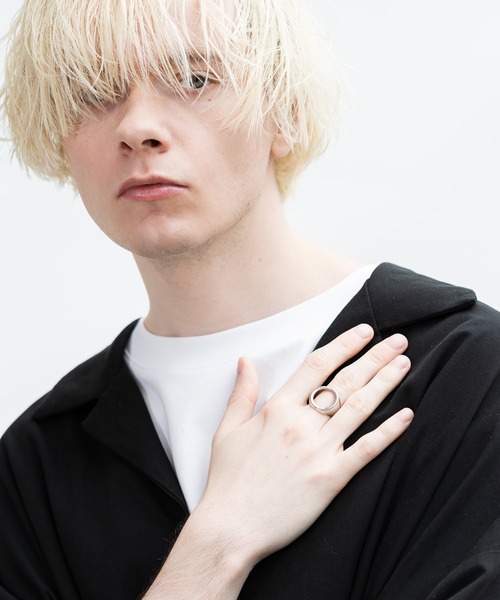 YUEATE（ユエイト）の「"center hole ring" センターホールリング（リング・メンズ・シルバー・FREE）」の9枚目の写真
