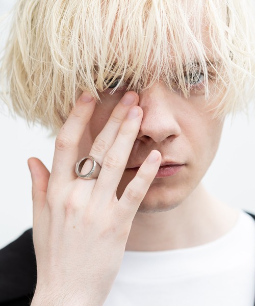 YUEATE（ユエイト）の「"center hole ring" センターホールリング（リング・メンズ・シルバー・FREE）」の11枚目の写真