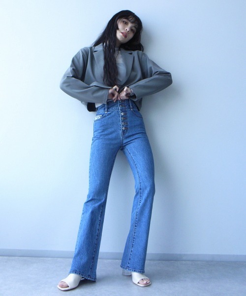 HARE（ハレ）の「RUKOコラボデニムフレアパンツ(HARE)（デニムパンツ・レディース・ブラック/ブルー/ネイビー・X-SMALL/SMALL/MEDIUM）」の3枚目の写真