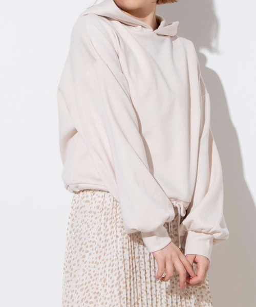 WEGO（ウィゴー）の「WEGO/ボリュームスリーブドロストパーカー（パーカー・レディース・グリーン/アイボリー/ピンク・FREE）」の2枚目の写真