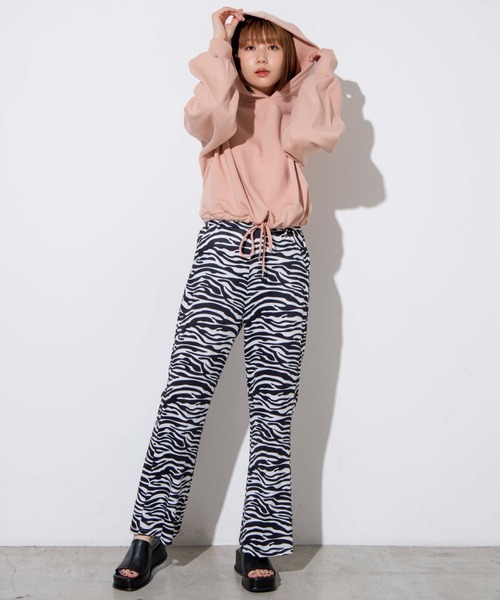 WEGO（ウィゴー）の「WEGO/ボリュームスリーブドロストパーカー（パーカー・レディース・グリーン/アイボリー/ピンク・FREE）」の14枚目の写真