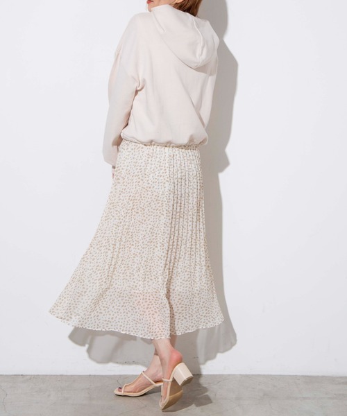 WEGO（ウィゴー）の「WEGO/ボリュームスリーブドロストパーカー（パーカー・レディース・グリーン/アイボリー/ピンク・FREE）」の20枚目の写真