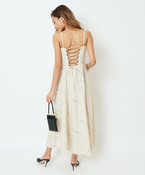 SPIRALGIRL（スパイラルガール）の「マーブル柄キャミワンピース（ワンピース・レディース・ベージュ/グレー・FREE）」の15枚目の写真