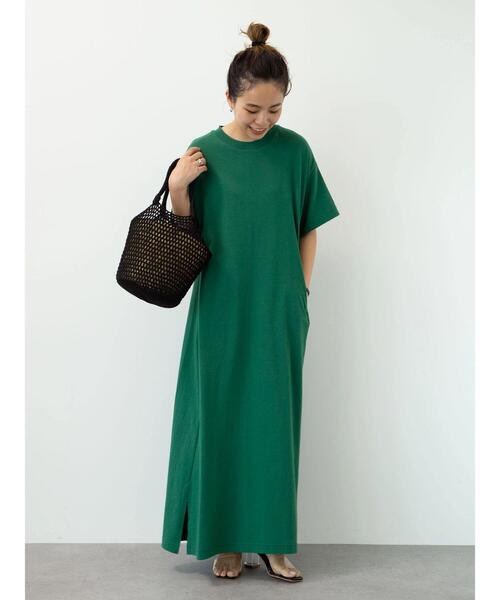 earth music&ecology（アースミュージックアンドエコロジー）の「【WEB限定】フレアーカットワンピース ＊（ワンピース・レディース・チャコールグレー/ブラック/ベージュ/グリーン/バーガンディー/ライトベージュ・FREE）」の11枚目の写真