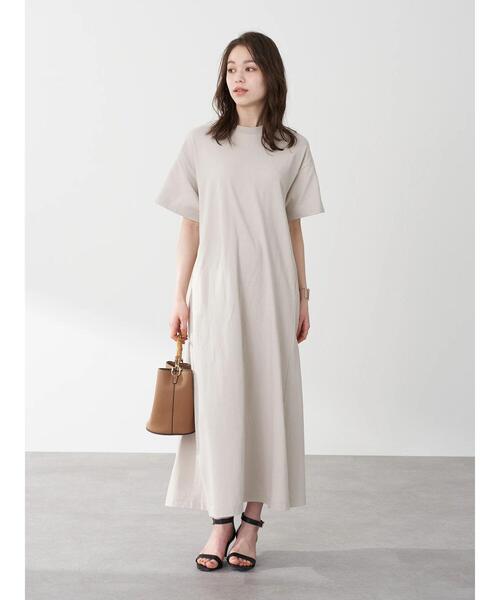 earth music&ecology（アースミュージックアンドエコロジー）の「【WEB限定】フレアーカットワンピース ＊（ワンピース・レディース・チャコールグレー/ブラック/ベージュ/グリーン/バーガンディー/ライトベージュ・FREE）」の15枚目の写真