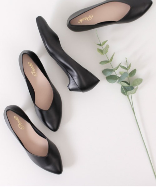 Parade(パレード)の「【MADE IN JAPAN】日本製・痛くなりにくい美形パンプス 3500【Parade】(パンプス・レディース・ブラック/ブラック系その他/グレイッシュブルー/ダークベージュ/グレー系その他/ピンク系その他/ホワイト系その他/ダークブラウン/ワイン・22.5cm/23.5cm/22.0cm/23.0cm/24.5cm/25.0cm/24.0cm)」の12枚目の写真