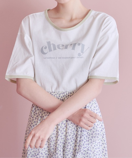 OLIVE des OLIVE（オリーブデオリーブ）の「リンガーTシャツ（Tシャツ/カットソー・レディース・ベージュ/オフホワイト/サックスブルー・FREE）」の4枚目の写真