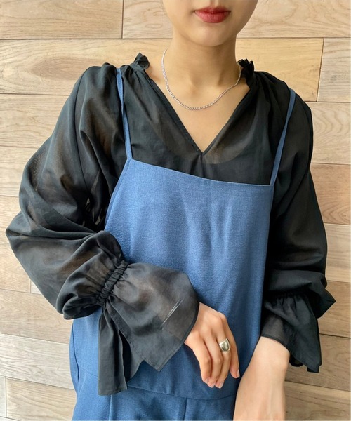 journal standard L'essage（ジャーナルスタンダードレサージュ）の「キャンディスリーブ スキッパーブラウス◆（シャツ/ブラウス・レディース・ブラック/サックスブルー/ナチュラル・FREE）」の2枚目の写真