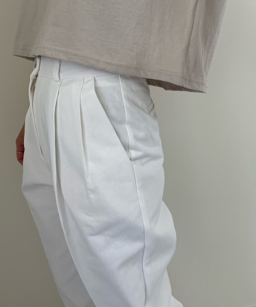 LE MORE（リモア）の「ツータックツイルテーパードパンツ（チノパンツ・レディース・ホワイト/ベージュ/クリーム・S/M/L）」の9枚目の写真