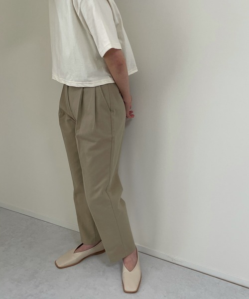 LE MORE（リモア）の「ツータックツイルテーパードパンツ（チノパンツ・レディース・ホワイト/ベージュ/クリーム・S/M/L）」の13枚目の写真