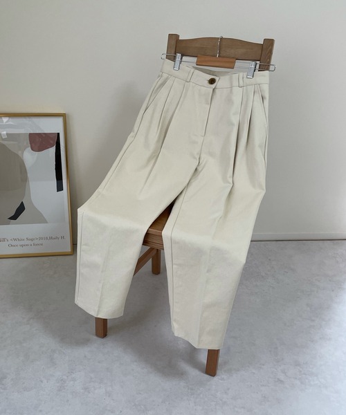 LE MORE（リモア）の「ツータックツイルテーパードパンツ（チノパンツ・レディース・ホワイト/ベージュ/クリーム・S/M/L）」の22枚目の写真