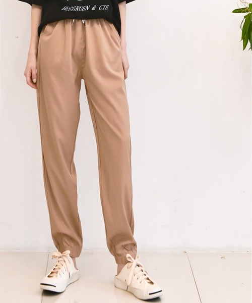 me+em select（ミームセレクト）の「パステルクールジョガーパンツ（その他パンツ・レディース・スカイブルー/ブラック/ベージュ/グレー/ピンク/イエロー/ミント・FREE）」の3枚目の写真