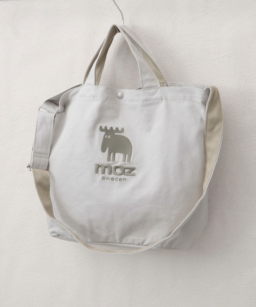 moz（モズ）の「2WAY キャンバス ショルダートート（トートバッグ・レディース・ホワイト/ブラック/グレー/インディゴブルー/ホワイト系その他/ホワイト系その他2/ネイビー/ブラウン/グレー系その他/ブルー/グリーン/ストライプ・FREE）」の6枚目の写真