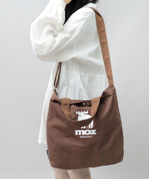 moz（モズ）の「2WAY キャンバス ショルダートート（トートバッグ・レディース・ホワイト/ブラック/グレー/インディゴブルー/ホワイト系その他/ホワイト系その他2/ネイビー/ブラウン/グレー系その他/ブルー/グリーン/ストライプ・FREE）」の7枚目の写真