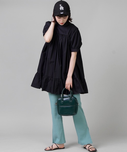 SPINNS（スピンズ）の「ミドルネックティアードフリルワンピース（ワンピース・レディース・ホワイト/ブラック・ONESIZE）」の13枚目の写真