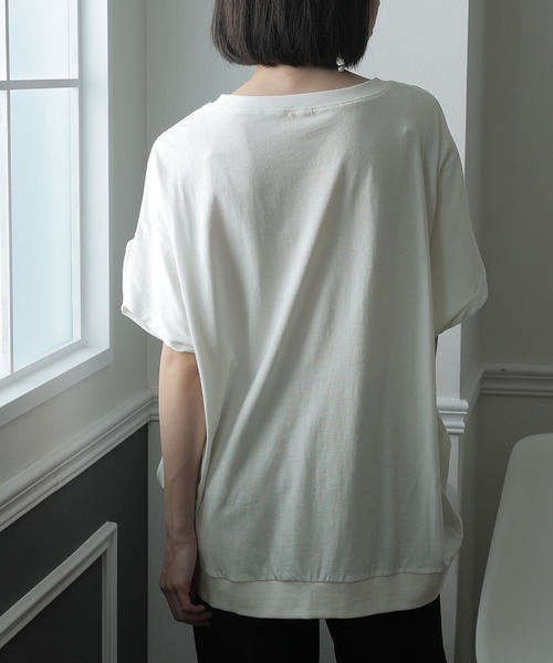 ElegChic(エレグシック)の「立体ドルマンスリーブTシャツ(Tシャツ/カットソー・レディース・ブラック/ホワイト/カーキ・4L/XL/M)」の16枚目の写真