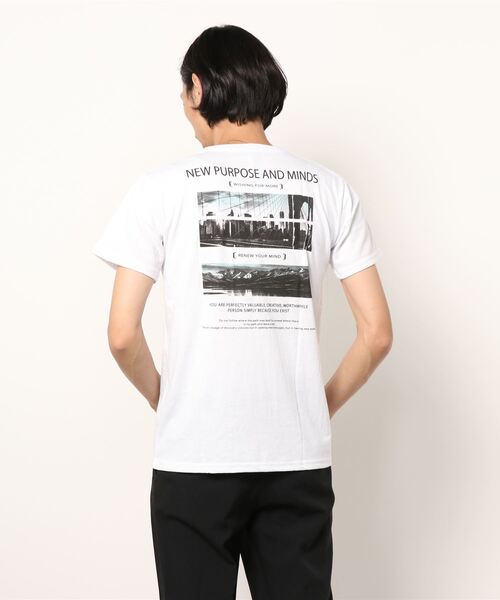 Mac-House(マックハウス)の「T-GRAPHICS フォトプリント半袖Tシャツ(Tシャツ/カットソー・メンズ・パープル/ホワイト×レッド/ホワイト/ブルー/ブラック・M/XL/L)」の7枚目の写真