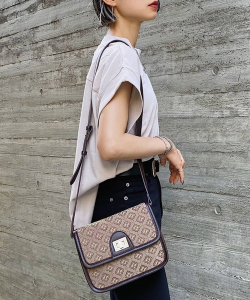 PAGEBOY（ページボーイ）の「モノグラムスクエアショルダー（ショルダーバッグ・レディース・ブラック系その他/ブラウン系その他・ONE SIZE）」の18枚目の写真