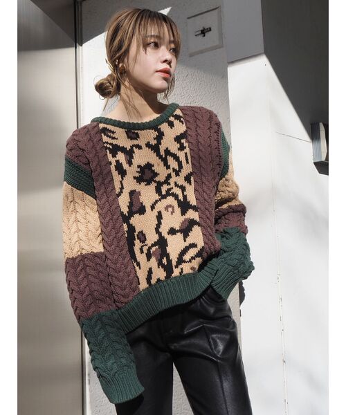 EVRIS（エヴリス）の「バイカラーケーブルニット（ニット/セーター・レディース・ブラック/ブルー/グリーン・FREE）」の21枚目の写真