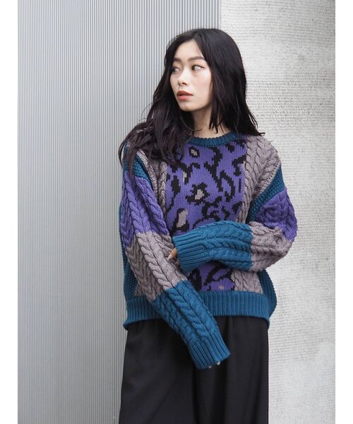 EVRIS（エヴリス）の「バイカラーケーブルニット（ニット/セーター・レディース・ブラック/ブルー/グリーン・FREE）」の8枚目の写真