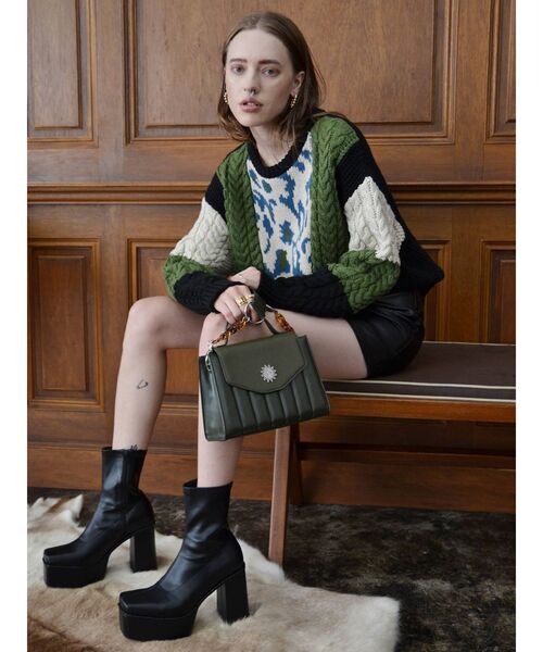 EVRIS（エヴリス）の「バイカラーケーブルニット（ニット/セーター・レディース・ブラック/ブルー/グリーン・FREE）」の16枚目の写真