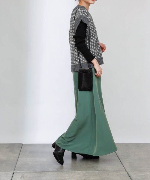 COLONY 2139(コロニートゥーワンスリーナイン)の「【TV媒体紹介商品】バイカラージャガードニットベスト(ベスト・レディース・ブラック/チャコールグレー/ベージュ/グリーン・FREE)」の6枚目の写真