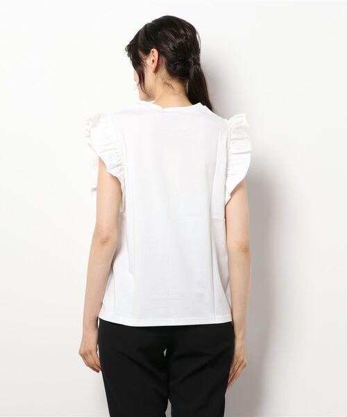 CAPRICIEUX LE'MAGE（カプリシューレマージュ）の「フリルTシャツ（Tシャツ/カットソー・レディース・ホワイト/チャコールグレー/グレイッシュベージュ・FREE）」の4枚目の写真