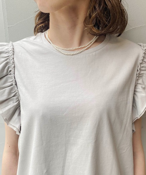 CAPRICIEUX LE'MAGE（カプリシューレマージュ）の「フリルTシャツ（Tシャツ/カットソー・レディース・ホワイト/チャコールグレー/グレイッシュベージュ・FREE）」の9枚目の写真
