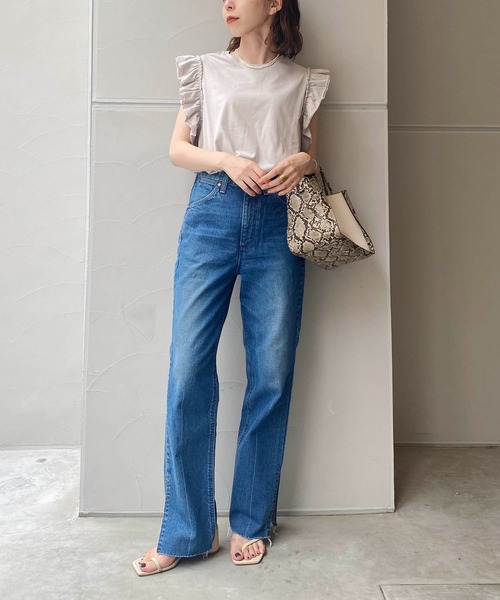 CAPRICIEUX LE'MAGE（カプリシューレマージュ）の「フリルTシャツ（Tシャツ/カットソー・レディース・ホワイト/チャコールグレー/グレイッシュベージュ・FREE）」の18枚目の写真