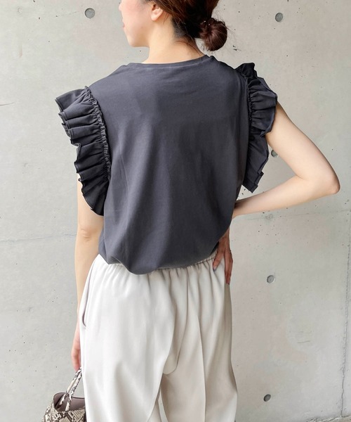 CAPRICIEUX LE'MAGE（カプリシューレマージュ）の「フリルTシャツ（Tシャツ/カットソー・レディース・ホワイト/チャコールグレー/グレイッシュベージュ・FREE）」の22枚目の写真