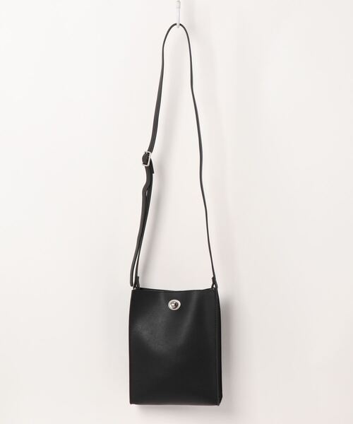 SPINNS（スピンズ）の「フェイクレザー スクエアショルダーバッグ（ショルダーバッグ・メンズ・ブラック/グリーン・ONESIZE）」の7枚目の写真