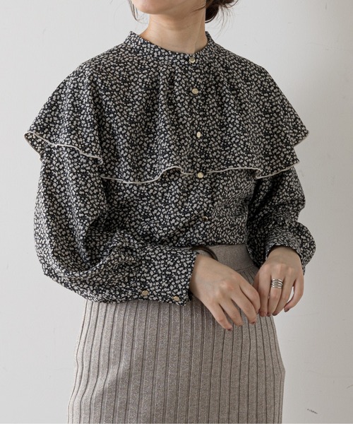 natural couture（ナチュラルクチュール）の「【WEB限定カラー有り】ひらりケープブラウス（シャツ/ブラウス・レディース・ブラック/ピンク/アイボリー/モカ/その他1/その他2・FREE）」の2枚目の写真
