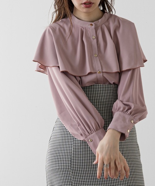 natural couture（ナチュラルクチュール）の「【WEB限定カラー有り】ひらりケープブラウス（シャツ/ブラウス・レディース・ブラック/ピンク/アイボリー/モカ/その他1/その他2・FREE）」の6枚目の写真