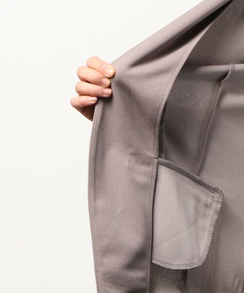 Settimissimo（セッティミッシモ）の「カットジョーゼットノーカラージャケット（ノーカラーコート・レディース・ブラック/モカ・M）」の3枚目の写真