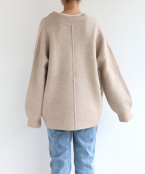 andme（アンドミー）の「天竺編み長袖オーバーサイズVネックニットトップス（ニット/セーター・レディース・チャコールグレー/ベージュ/グリーン/オートミール・M）」の22枚目の写真