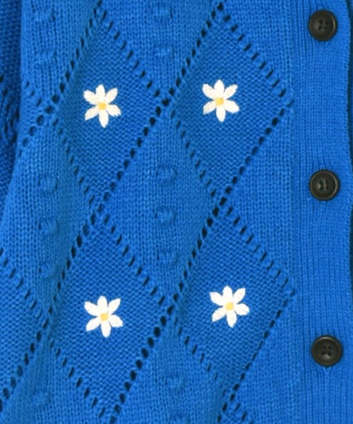 w closet(ダブルクローゼット)の「【新色追加】5Gポプコン編み+花刺繍カーディガン(カーディガン/ボレロ・レディース・オフホワイト/ブルー/オレンジ/ブラック・FREE)」の5枚目の写真