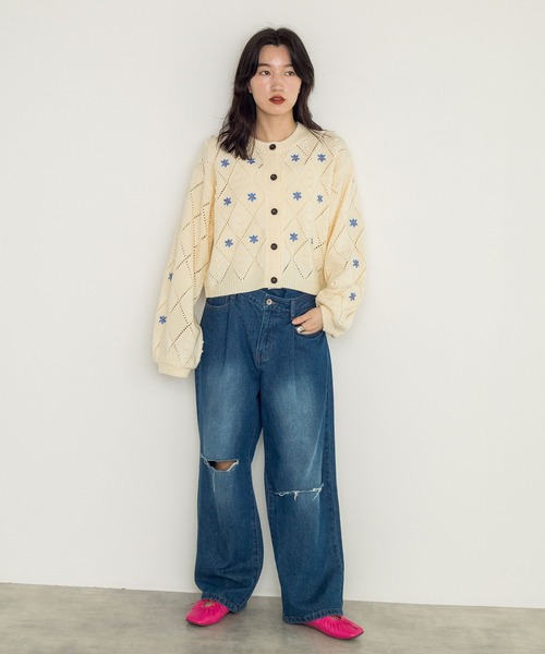 w closet(ダブルクローゼット)の「【新色追加】5Gポプコン編み+花刺繍カーディガン(カーディガン/ボレロ・レディース・オフホワイト/ブルー/オレンジ/ブラック・FREE)」の7枚目の写真