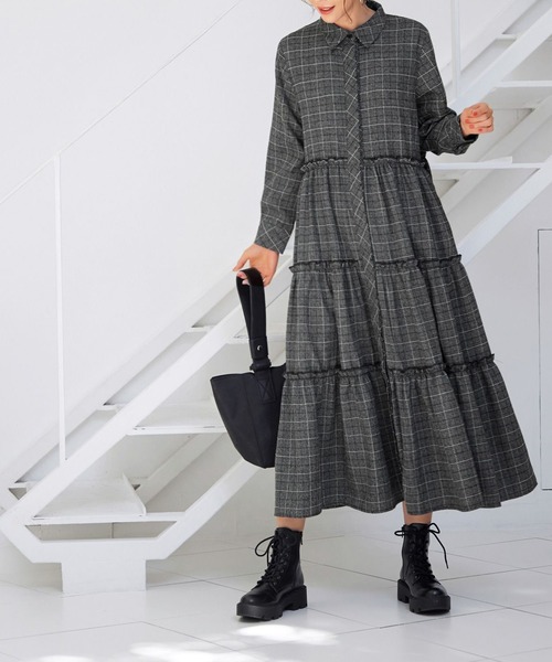 STYLE DELI（スタイルデリ）の「【LUXE】ステッチチェック柄ティアードワンピース（ワンピース・レディース・ブラック/ブラウン・01/02）」の2枚目の写真