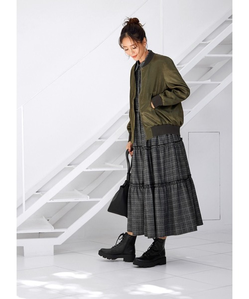 STYLE DELI（スタイルデリ）の「【LUXE】ステッチチェック柄ティアードワンピース（ワンピース・レディース・ブラック/ブラウン・01/02）」の20枚目の写真