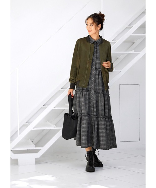 STYLE DELI（スタイルデリ）の「【LUXE】ステッチチェック柄ティアードワンピース（ワンピース・レディース・ブラック/ブラウン・01/02）」の22枚目の写真