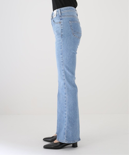 SOMETHING（サムシング）の「【SOMETHING/サムシング】lisa flare（デニムパンツ・レディース・ライトブルー・38/36）」の22枚目の写真